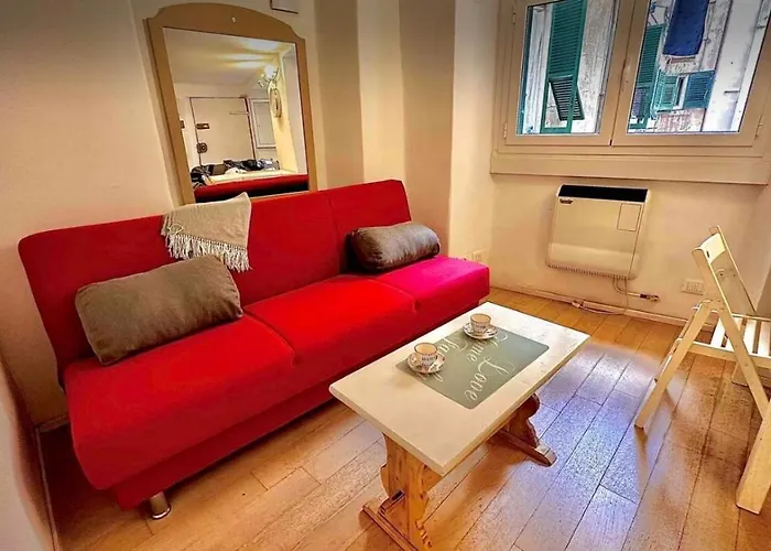 Lägenhet Spacious In Center Genua