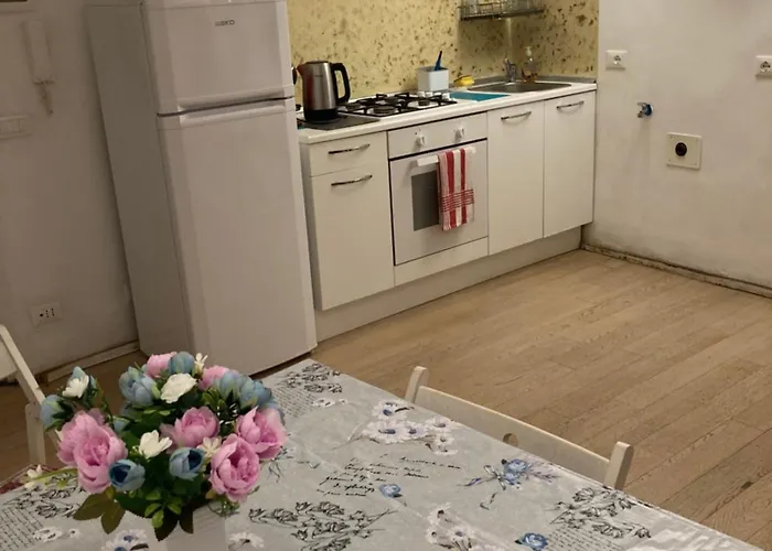 Lägenhet Spacious In Center Genua