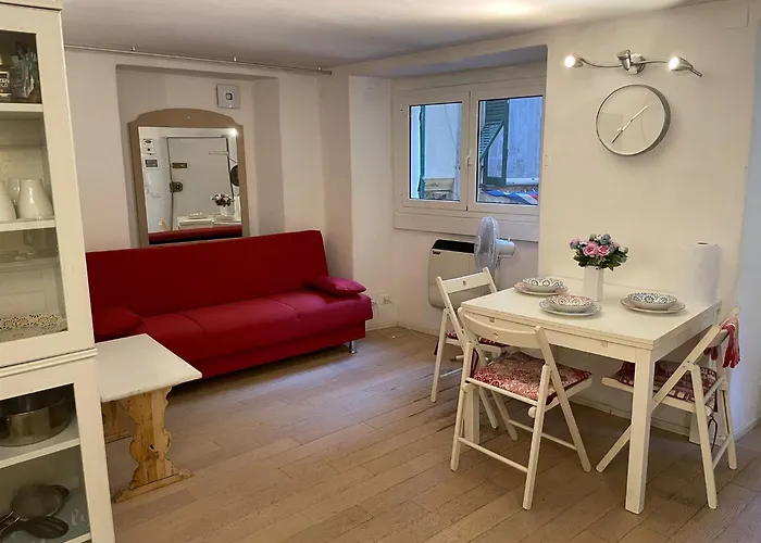 Spacious In Center Genua