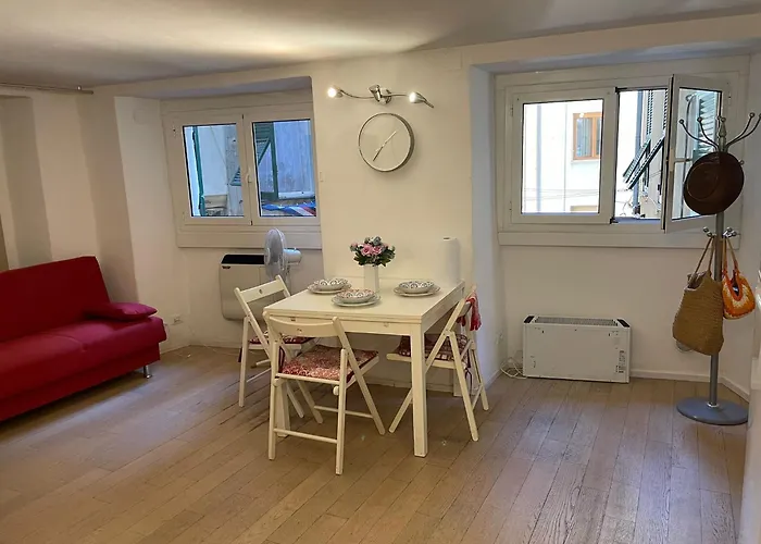 Lägenhet Spacious In Center