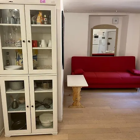 Spacious In Center